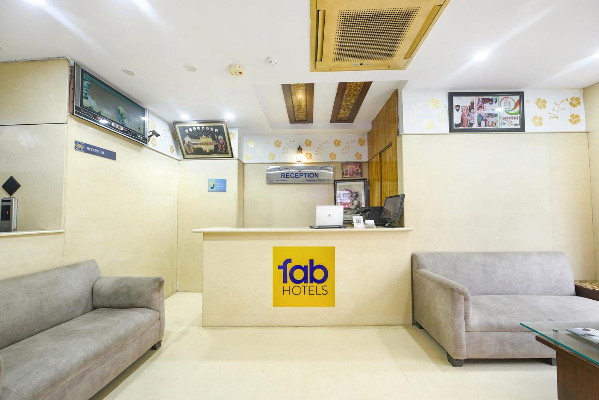 FabExpress Jaggi Palace Karol Bagh Hotel Delhi  Bagian luar foto